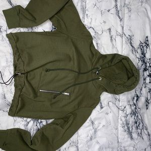 Cropped hoodie